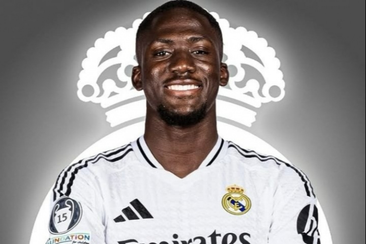 追随阿诺德跟队:皇马签科纳特已万事俱备!2个月内见分晓