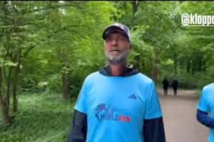 华体会体育-难为渣叔了!57岁克洛普参加公益跑,跑了5.6公里后无法坚持