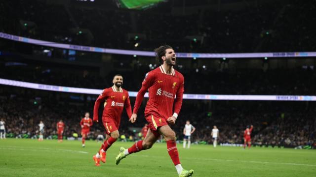 华体会官网-【观察】利物浦变成“耐考王”，斯洛特能否带队夺冠？