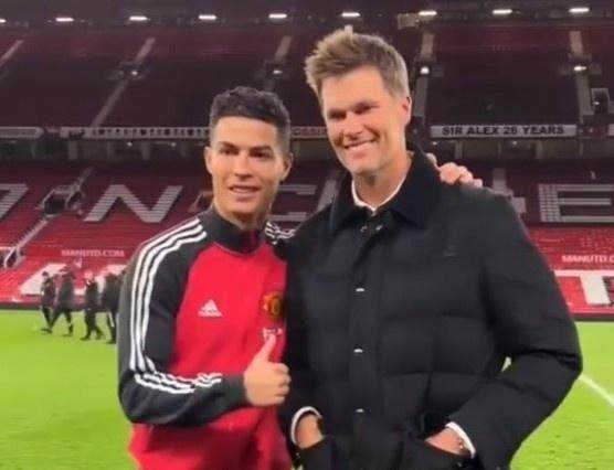 华体会体育-【早报】争冠白热化！曼城爆冷战平，利物浦球迷滑跪！